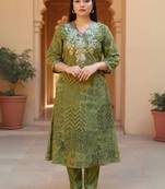 women ethnic motifs embroidered regular thread work kurta with trousers