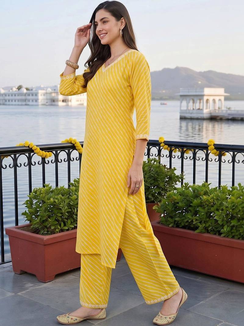 women printed regular cotton kurta with palazzos