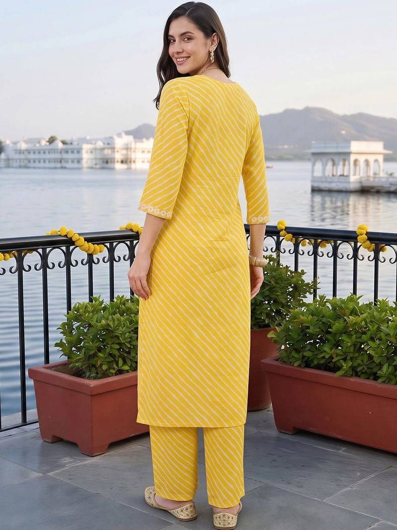 women printed regular cotton kurta with palazzos