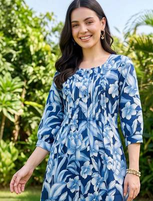 women floral printed regular cotton kurta with trousers 2