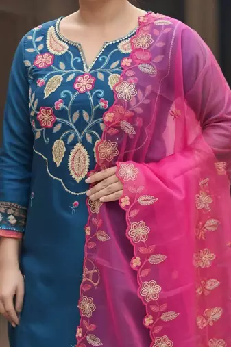 women ethnic motifs embroidered regular thread work kurta with trousers & with dupatta