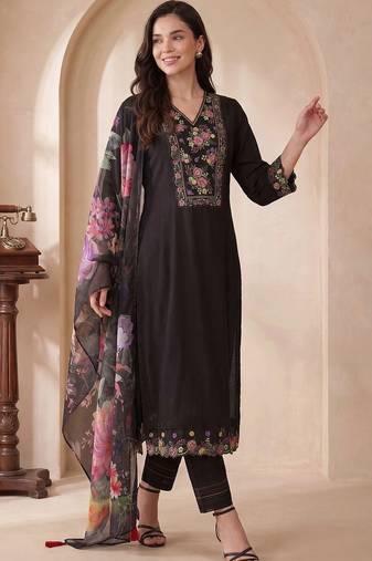 women floral embroidered regular thread work liva kurta with trousers & with dupatta