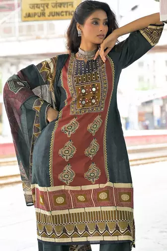 women ethnic motifs printed regular cotton kurta with trousers & with dupatta