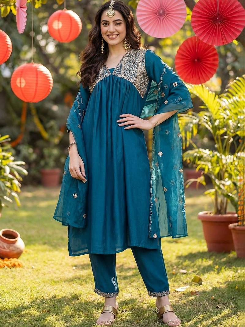 women ethnic motifs embroidered empire kurta with trousers & with dupatta