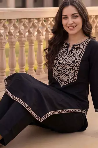 women ethnic motifs embroidered regular thread work cotton kurta with trousers