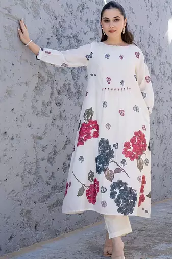 women floral printed regular cotton kurta with trousers