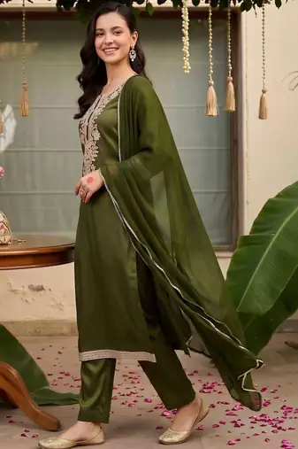 women ethnic motifs embroidered regular thread work kurta with trousers & with dupatta