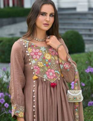 women floral embroidered empire thread work silk kurta with trousers & with dupatta 5