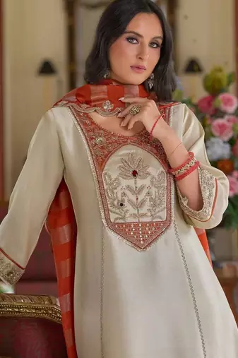 women ethnic motifs embroidered regular thread work kurta with trousers & with dupatta