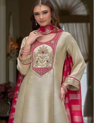 women ethnic motifs embroidered regular kurta with palazzos & with dupatta 2