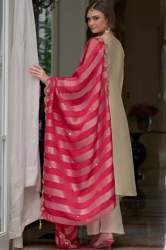 women ethnic motifs embroidered regular kurta with palazzos & with dupatta