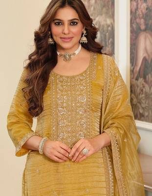 women ethnic motifs embroidered regular sequinned kurta with patiala & with dupatta 5