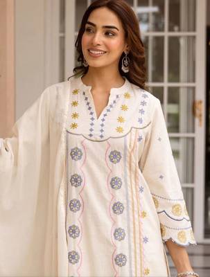 women ethnic motifs embroidered regular thread work cotton kurta with palazzos & with dupatta 3