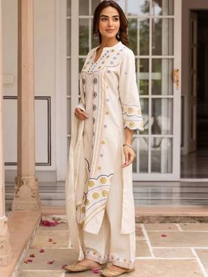 women ethnic motifs embroidered regular thread work cotton kurta with palazzos & with dupatta 7