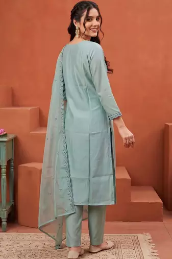 women embroidered regular thread work kurta with trousers & with dupatta