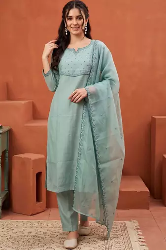 women embroidered regular thread work kurta with trousers & with dupatta