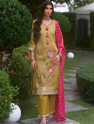 women ethnic motifs embroidered regular thread work kurta with palazzos & with dupatta 1