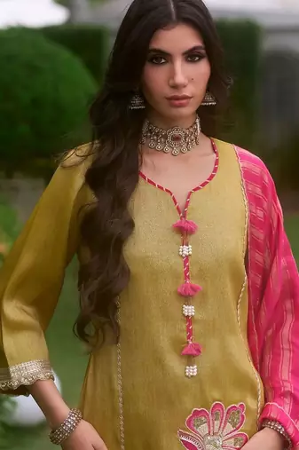 women ethnic motifs embroidered regular thread work kurta with palazzos & with dupatta