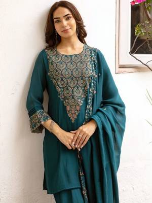 women ethnic motifs embroidered regular thread work kurta with patiala & with dupatta 2
