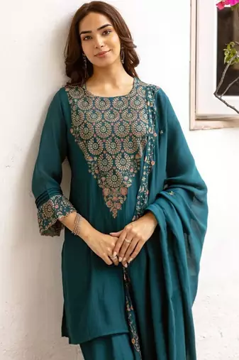 women ethnic motifs embroidered regular thread work kurta with patiala & with dupatta