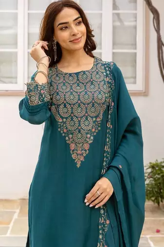 women ethnic motifs embroidered regular thread work kurta with patiala & with dupatta