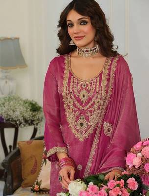 women ethnic motifs embroidered regular gotta patti kurta with patiala & with dupatta 2