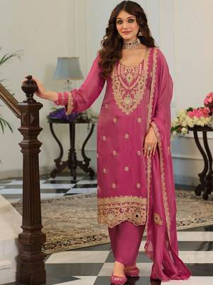 women ethnic motifs embroidered regular gotta patti kurta with patiala & with dupatta 3