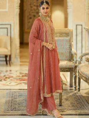 women ethnic motifs embroidered regular sequinned kurta with palazzos & with dupatta 4
