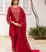 women ethnic motifs embroidered regular thread work kurta with patiala & with dupatta