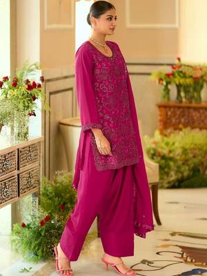 women ethnic motifs embroidered regular sequinned kurta with patiala & with dupatta 3