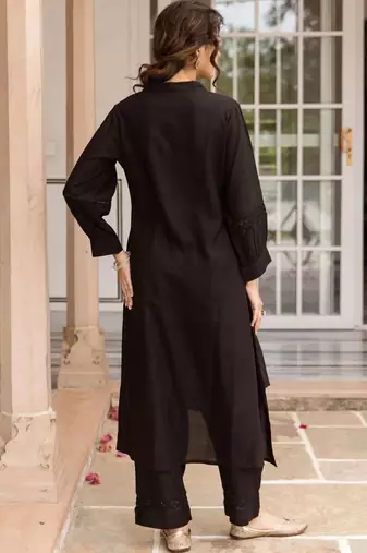 women ethnic motifs embroidered regular thread work kurta with trousers