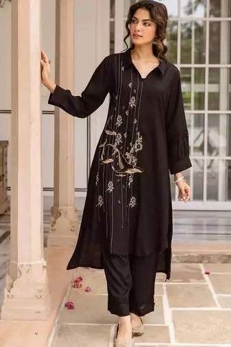 women ethnic motifs embroidered regular thread work kurta with trousers