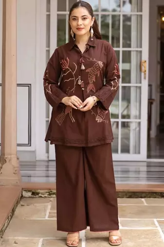 women ethnic motifs embroidered regular thread work cotton kurta with palazzos