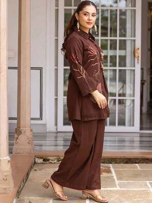 women ethnic motifs embroidered regular thread work cotton kurta with palazzos 6