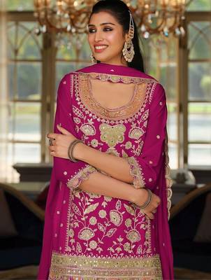 women ethnic motifs embroidered regular mirror work kurta with sharara & with dupatta 4