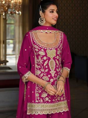 women ethnic motifs embroidered regular mirror work kurta with sharara & with dupatta 5