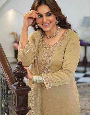 women ethnic motifs embroidered regular sequinned kurta with palazzos & with dupatta 2