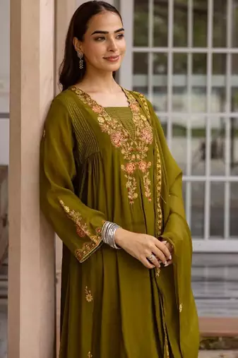 women ethnic motifs embroidered empire thread work kurta with trousers & with dupatta