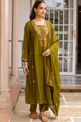 women ethnic motifs embroidered empire thread work kurta with trousers & with dupatta