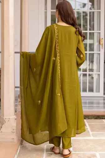 women ethnic motifs embroidered empire thread work kurta with trousers & with dupatta