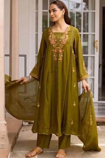 women ethnic motifs embroidered empire thread work kurta with trousers & with dupatta