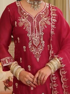 women ethnic motifs embroidered regular thread work kurta with trousers & with dupatta 6