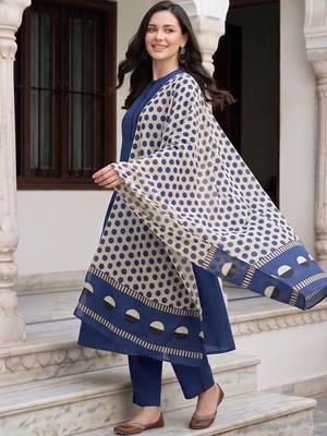 women ethnic motifs regular kurta with trousers & with dupatta 6
