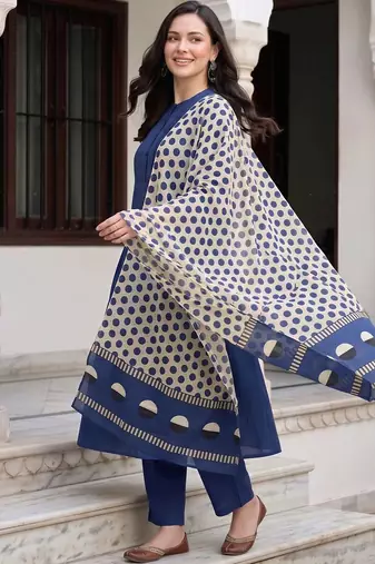 women ethnic motifs regular kurta with trousers & with dupatta