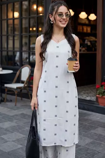 women printed regular cotton kurta with trousers