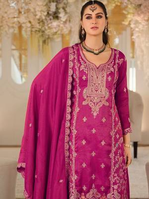 women ethnic motifs embroidered regular thread work kurta with palazzos & with dupatta 4