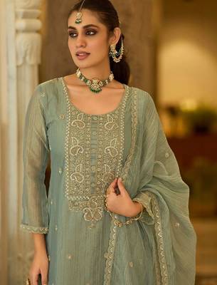 women ethnic motifs embroidered regular thread work kurta with palazzos & with dupatta 4