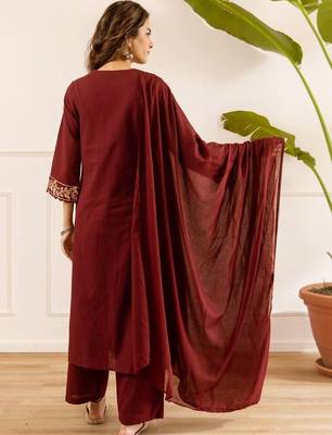 women ethnic motifs embroidered regular thread work cotton kurta with palazzos & with dupatta 7