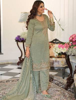 women ethnic motifs embroidered regular sequinned kurta with palazzos & with dupatta 3