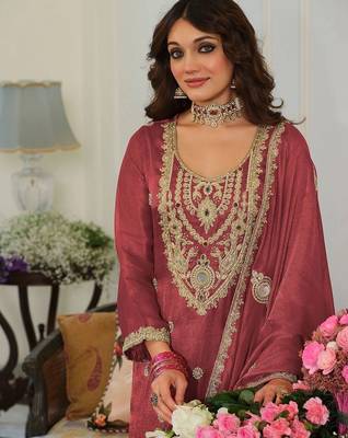 women ethnic motifs embroidered regular mirror work kurta with salwar & with dupatta 2